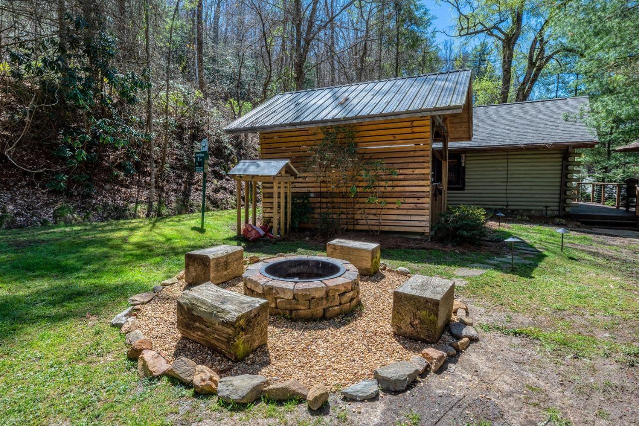 Staynantahala - Smoky Mountain Cabins And Luxury Yurts Aquone Extérieur photo